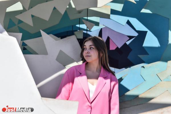 Вероника Савинцева, агентство знакомств: «Люблю май за хорошую погоду». В Екатеринбурге 20 градусов - Фото 2