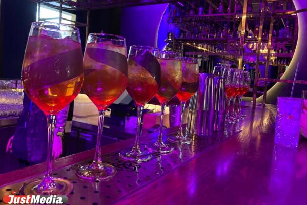 Из Екатеринбурга в Сингапур: в «Огоньке» спектаклем представили новое меню - Фото 4