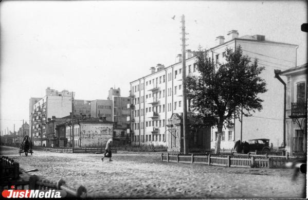 От гостиницы с солнечными часами через площадь к приюту для сирот. Какой была Хохрякова в Екатеринбурге более 100 лет назад - Фото 2