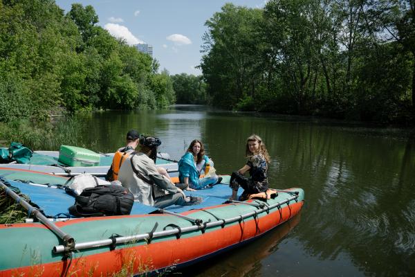 «Индустриальные» русалки, танцующие рыбы и невесты в сетях. В Екатеринбурге запустят сплав-перформанс по Исети - Фото 2