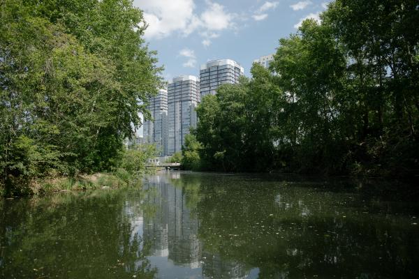 «Индустриальные» русалки, танцующие рыбы и невесты в сетях. В Екатеринбурге запустят сплав-перформанс по Исети - Фото 11