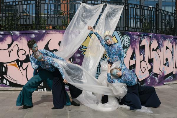 «Индустриальные» русалки, танцующие рыбы и невесты в сетях. В Екатеринбурге запустят сплав-перформанс по Исети - Фото 14