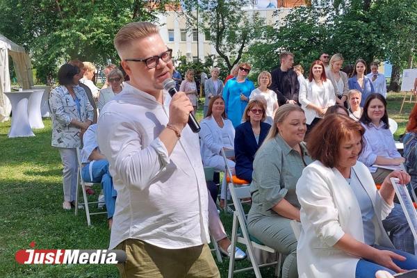 Алексей Орлов поздравил педагогов победителей профконкурсов в формате торжественного пикника - Фото 5