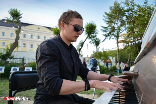 Дмитрий Новиков, ученый: «В дождь освобождается место для музыки». В Екатеринбурге +24 градуса. - Фото 2