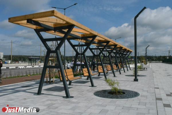 «Все идет по плану». Рустам Галямов проинспектировал строительство городской инфраструктуры  - Фото 9