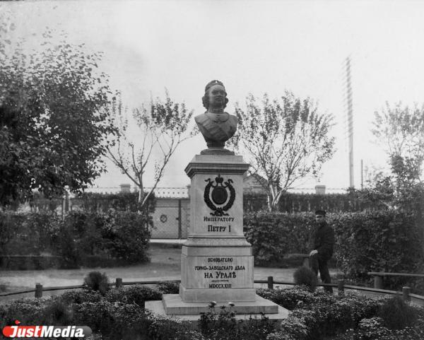 От Петра I до лосей и медведей. Изучаем исчезнувшие памятники Екатеринбурга - Фото 2