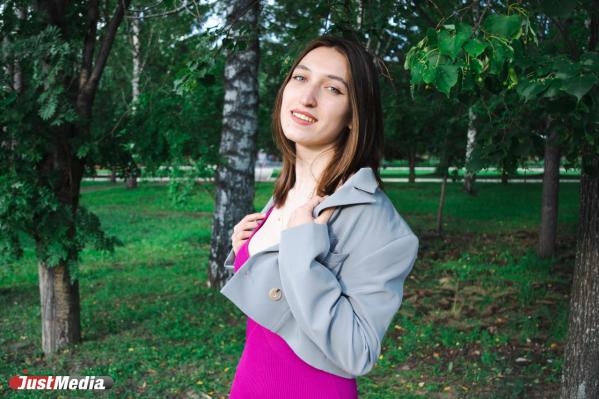 Ника Бакланова, блогер-инженер: «Обожаю солнце и фотографироваться». В Екатеринбурге +26 градусов - Фото 4