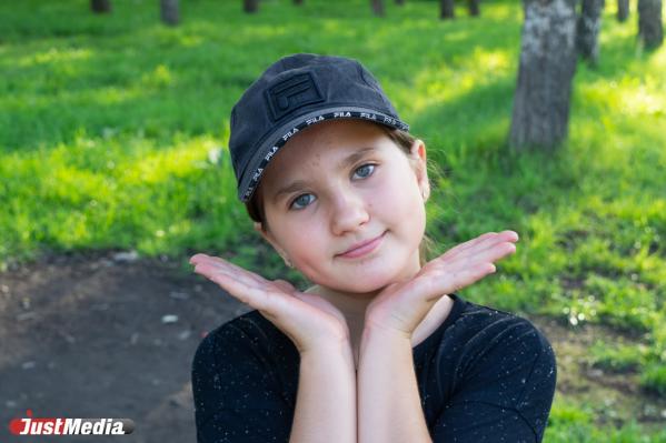 Даша, ученица 4 класса: «Мне нравится солнечная погода, снег и дождик». В Екатеринбурге +23 градуса - Фото 2