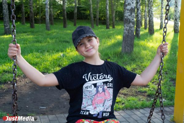 Даша, ученица 4 класса: «Мне нравится солнечная погода, снег и дождик». В Екатеринбурге +23 градуса - Фото 3