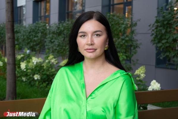 Анна Балашова, участница конкурса «Миссис Стройкомплекс»: «Желаю, чтобы тучи над вами не сгущались никогда». В Екатеринбурге +21 градус - Фото 2