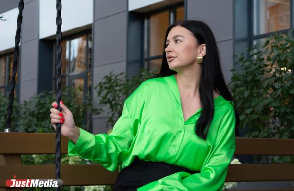 Анна Балашова, участница конкурса «Миссис Стройкомплекс»: «Желаю, чтобы тучи над вами не сгущались никогда». В Екатеринбурге +21 градус - Фото 5