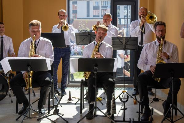 Алексей Орлов и Игорь Бутман открыли музыкальный корпус художественной школы в Академическом - Фото 4