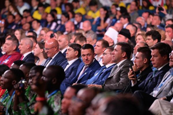 Евгений Куйвашев и федеральные чиновники дали старт фестивалю университетского спорта - Фото 2