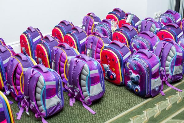 На Челябинском цинковом заводе стартовала акция «Собери ребенка в школу» - Фото 2