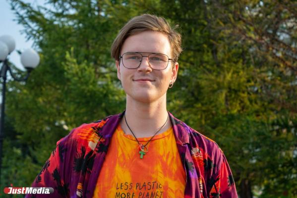 Роман Логинов, секретарь судебного заседания: «Желаю всем путешествовать». В Екатеринбурге +15 градусов - Фото 2