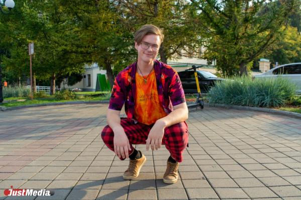 Роман Логинов, секретарь судебного заседания: «Желаю всем путешествовать». В Екатеринбурге +15 градусов - Фото 3