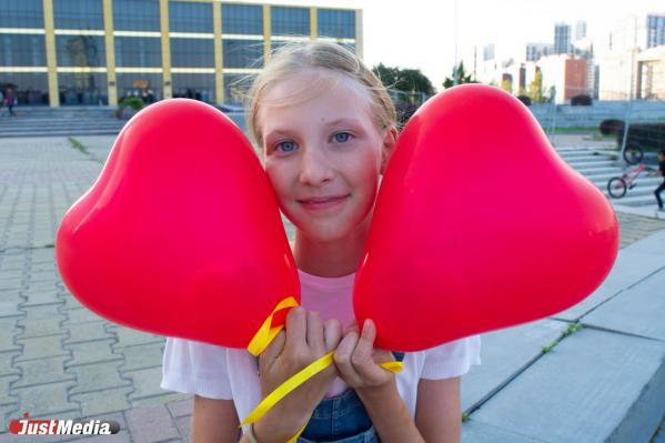 Ирина Крючкова, школьница: «Осенью грязно от машин и много дождей». В Екатеринбурге +16 градусов - Фото 3