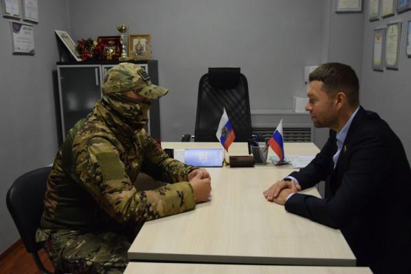 Екатеринбургский депутат Алексей Вихарев передал очередную партию оборудования в зону СВО - Фото 2