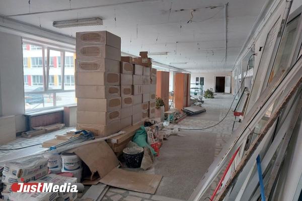 Капремонт в школе №140 в Екатеринбурге завершится уже в октябре этого года  - Фото 5