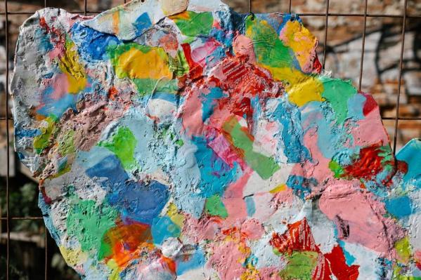 В саду Нурова появился новый арт-объект под названием «Надувательства» - Фото 2