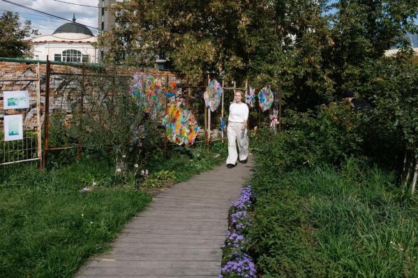 В саду Нурова появился новый арт-объект под названием «Надувательства» - Фото 4