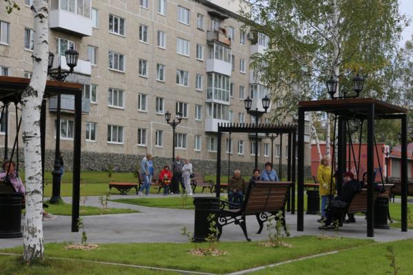  Первоуральске и Серове за 143 млн рублей благоустроили два парка - Фото 5