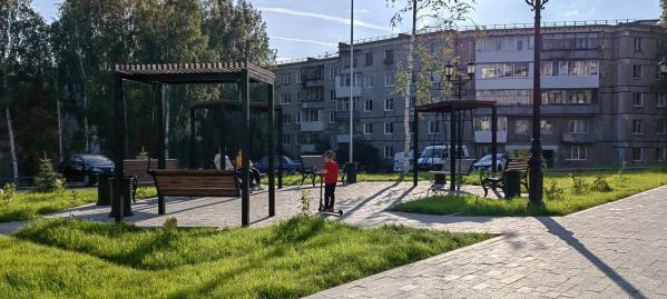  Первоуральске и Серове за 143 млн рублей благоустроили два парка - Фото 6