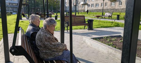  Первоуральске и Серове за 143 млн рублей благоустроили два парка - Фото 8
