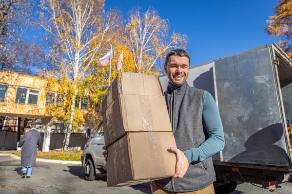 Алексей Вихарев передал в зону СВО оборудование и квадрокоптеры - Фото 3