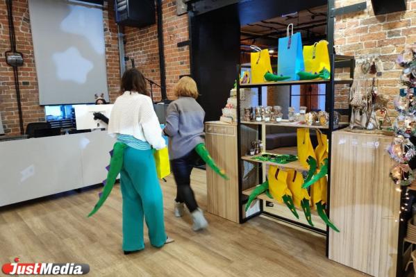 В «Домне» открылась предновогодняя ярмарка самозанятых - Фото 6