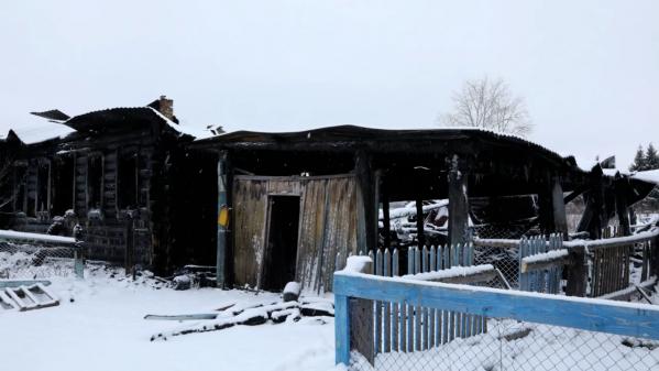  Свердловчанин спас из горящего дома 93-летнюю женщину - Фото 4