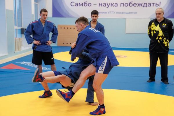 В Уральском государственном горном университете открылся зал для занятий самбо - Фото 4