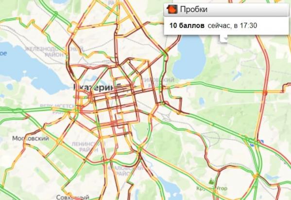 Екатеринбуржцы жалуются на автохамов, блокирующих город в 10-бальные пробки - Фото 2