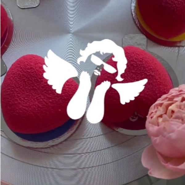 Шоколадные сердца и кейк-попсы «Валентинки»: какие десерты предлагают рестораны Екатеринбурга к 14 февраля - Фото 8