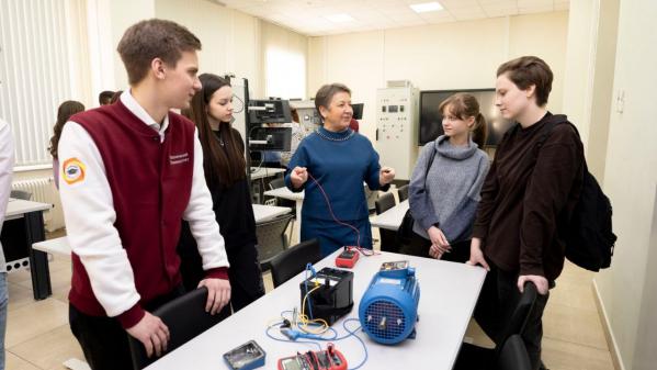 В вузе Верхней Пышмы покажут, как добывают руду и извлекают из нее металлы - Фото 2