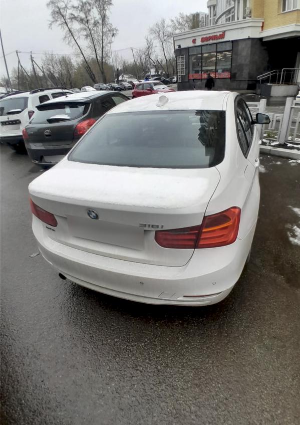 Житель Екатеринбурга погасил долги по налогам после того, как у него арестовали BMW - Фото 2