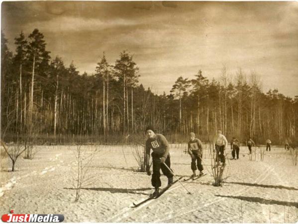 Лыжные походы на 150 км и «Умирающий лебедь» Плисецкой. Культурная жизнь Свердловска в годы войны - Фото 20