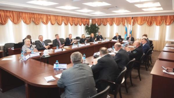 В Екатеринбурге эксперты обсуждают развитие высокоскоростного рельсового транспорта в России  - Фото 5