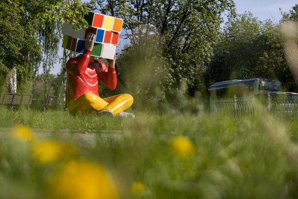 В Екатеринбурге появилась новая трехметровая скульптура от Рустама Кубика - Фото 3