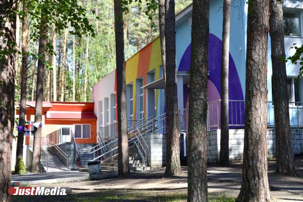 Мэр Екатеринбурга Алексей Орлов проинспектировал детский лагерь «Уральские самоцветы» - Фото 13