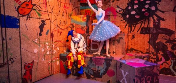 От «Таюткиного зеркальца» через «Кота в молоке» к «Петрушке». Куда сходить с ребенком на елку в Екатеринбурге - Фото 8