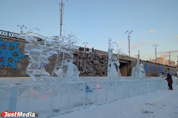 Завтра свои двери открывает ледовый городок в Историческом сквере Екатеринбурга - Фото 8