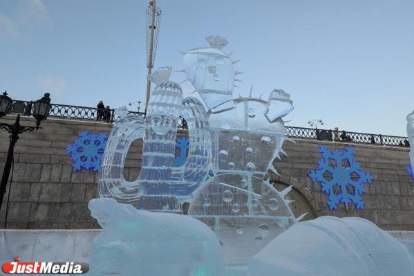 Завтра свои двери открывает ледовый городок в Историческом сквере Екатеринбурга - Фото 11