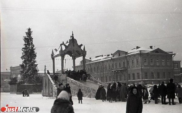 Новогодние истории Екатеринбурга или Карнавала не будет - Фото 4
