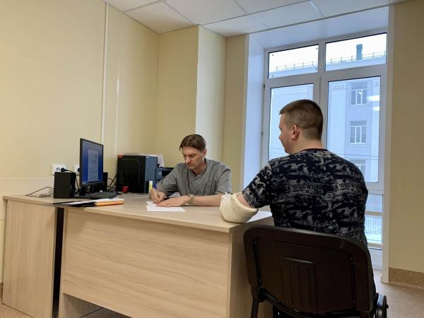 В Нижнем Тагиле после капремонта за 130 млн рублей открыли первую очередь травмпункта - Фото 3