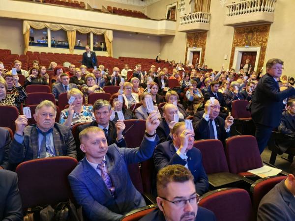 Андрея Ветлужских переизбрали председателем Федерации профсоюзов Свердловской области - Фото 2