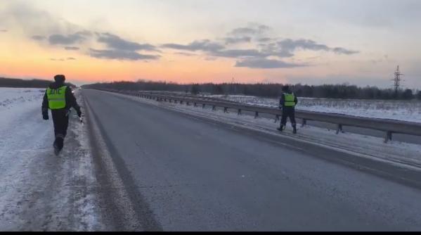 На Тюменского тракте в ДТП серьезно пострадала двухмесячная девочка, которую перевозили в коробке от коляски - Фото 3