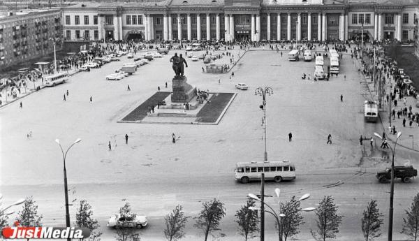 «Отремонтировали 16 развалин и начали закатывать дороги в асфальт» О работе троллейбуса в послевоенном Свердловске в СПЕЦПРОЕКТе «Е-транспорт» - Фото 7