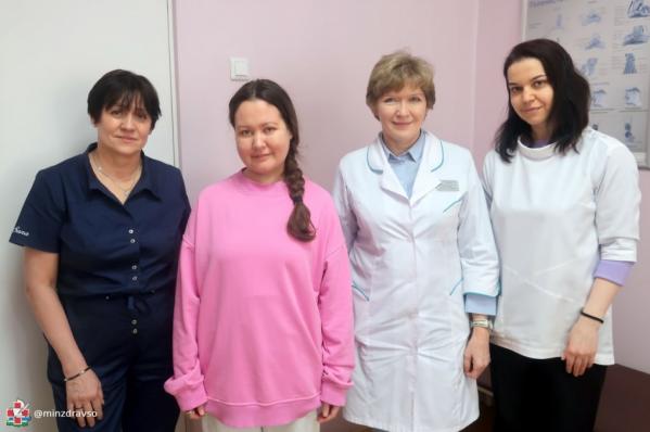 Врачи помогли березовчанке с редким заболеванием стать мамой двойняшек, родившихся с весом менее килограмма - Фото 2