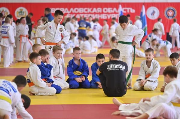 Юные свердловские дзюдоисты борются за выход на первенство УрФО - Фото 7